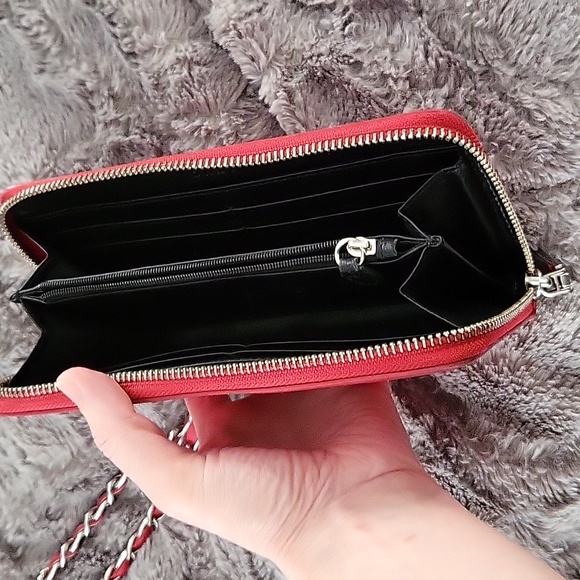 DKNY red leather wristlet wallet - Picture 5 of 6